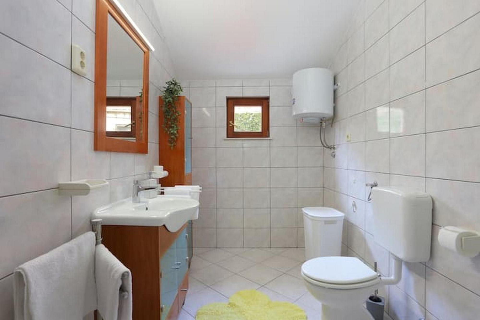 Holiday Home Mons Aureus Gornje Sitno Exterior photo
